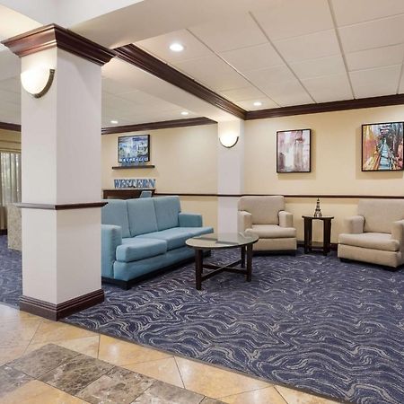 Best Western Coffeyville Central Business District Inn And Suites Exterior photo