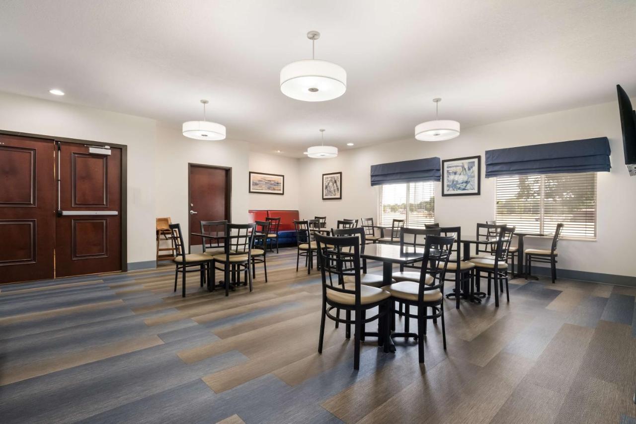 Best Western Coffeyville Central Business District Inn And Suites Exterior photo