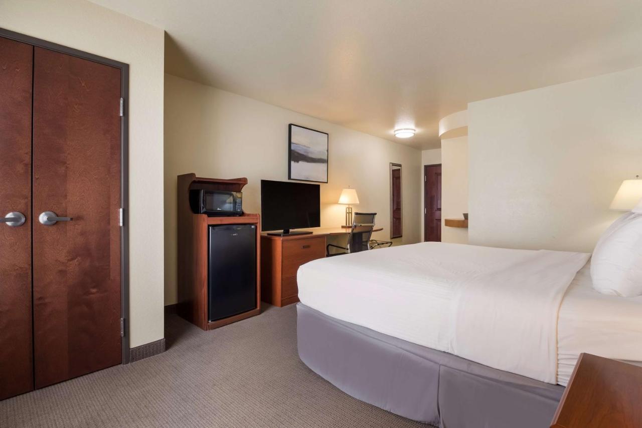 Best Western Coffeyville Central Business District Inn And Suites Exterior photo